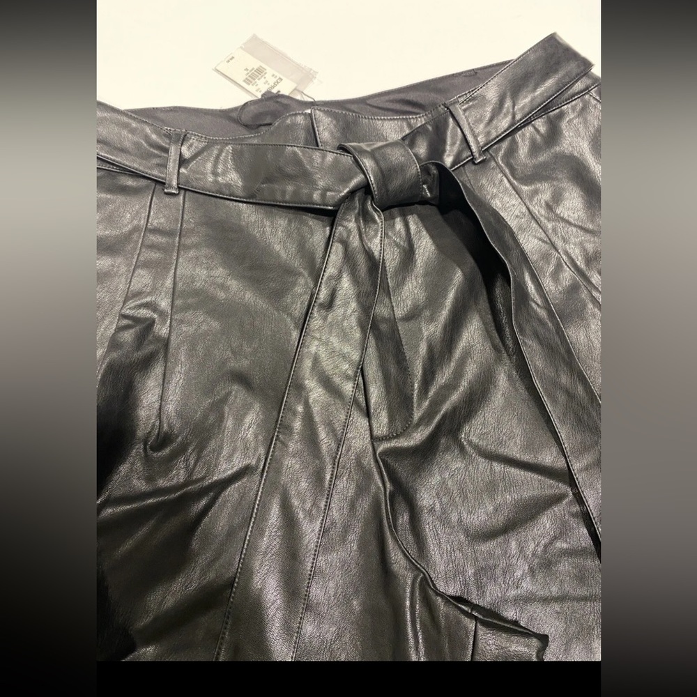 NEW EXPRESS Super High Waisted Faux Leather Belted Ankle Pants Black Size XL